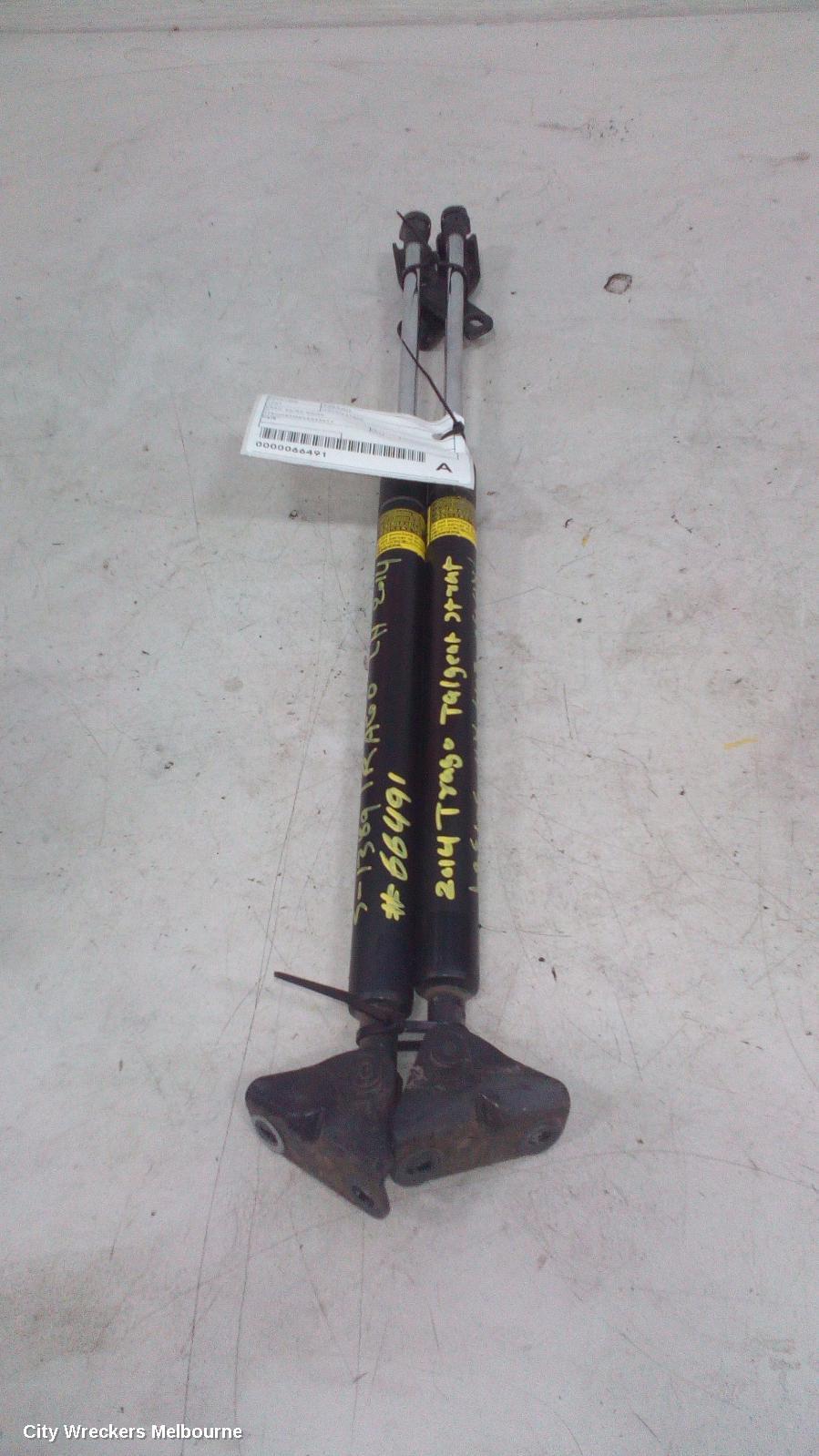 TOYOTA TARAGO 2014 Hatch Strut