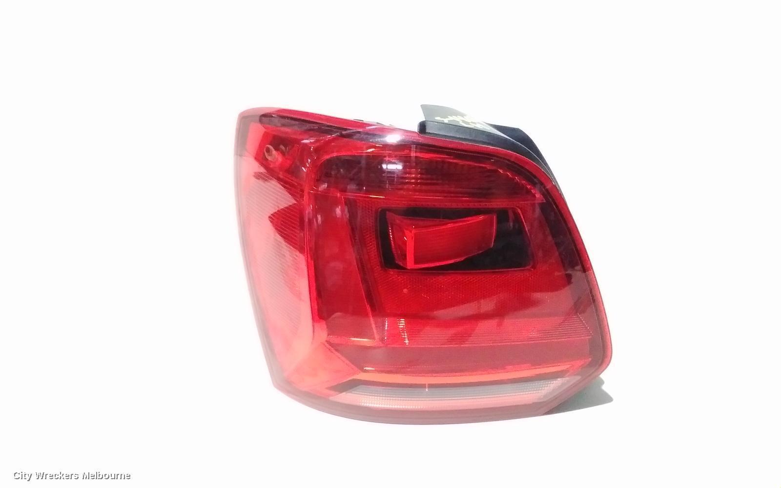 VOLKSWAGEN POLO 2015 Left Taillight