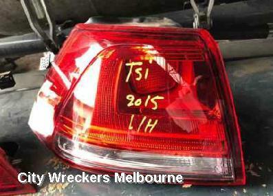 VOLKSWAGEN GOLF 2015 Left Taillight