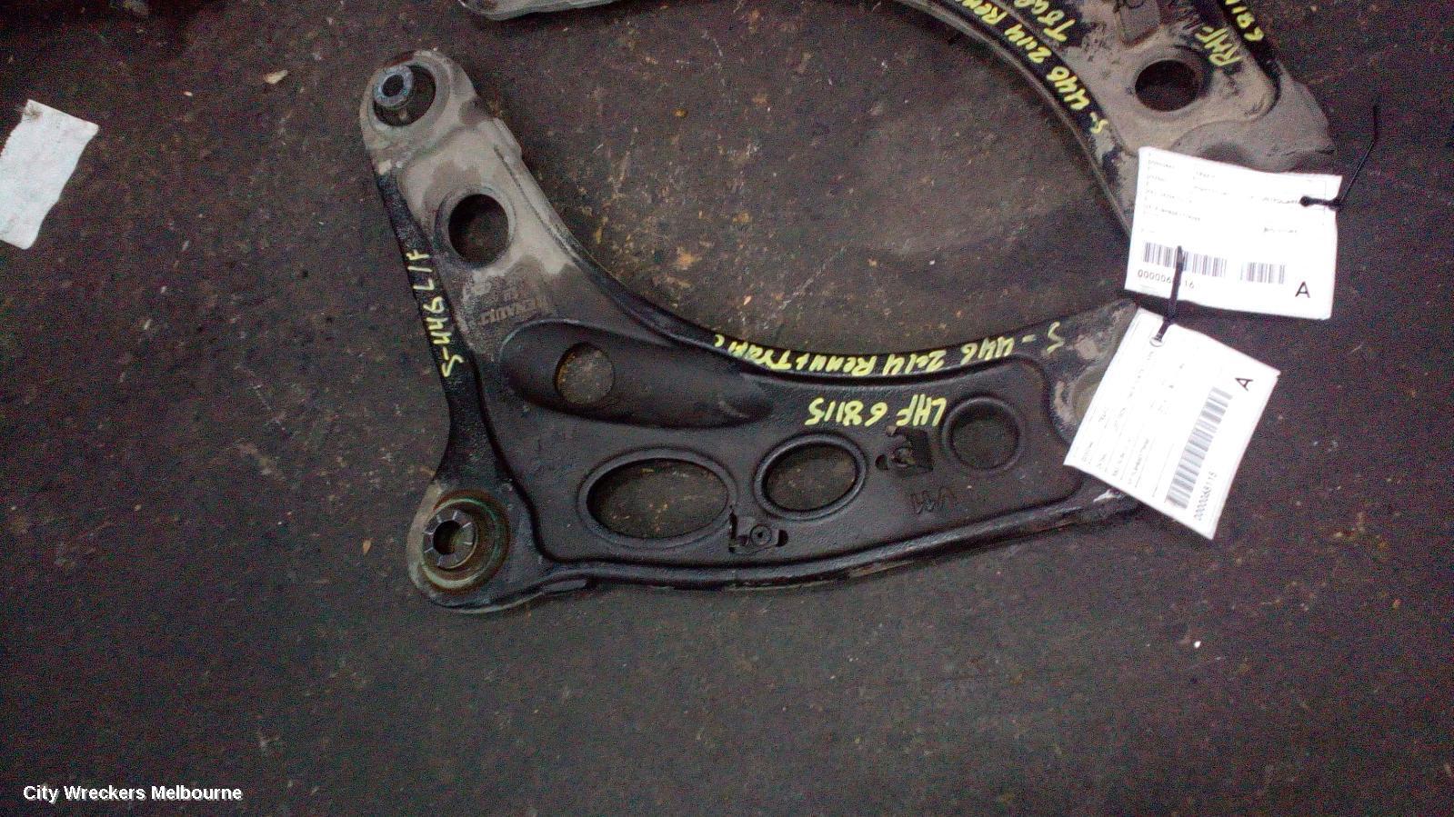 RENAULT TRAFIC 2014 Left Front Lower Control Arm