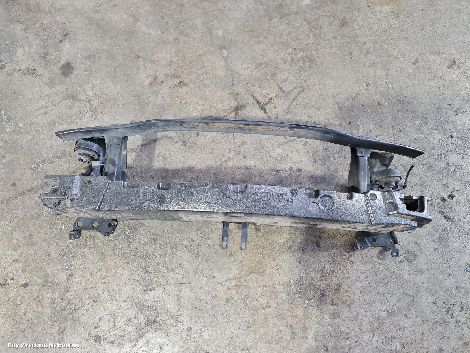 VOLKSWAGEN EOS 2008 F/Bar Reinforc/Brack