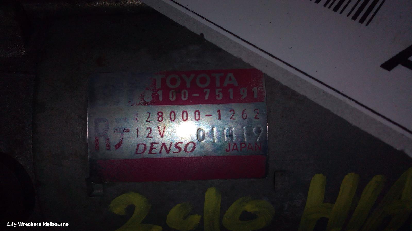 TOYOTA HIACE 2010 Starter