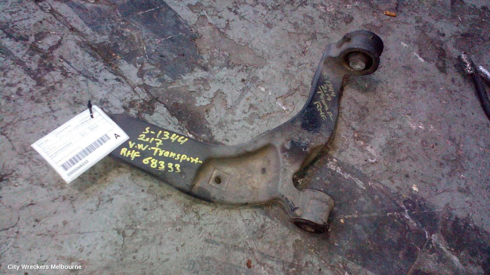 VOLKSWAGEN TRANSPORTER 2017 Right Front Lower Control Arm