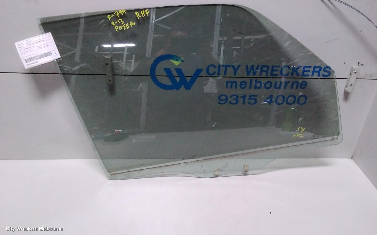 MITSUBISHI PAJERO 2013 Right Front Door Window