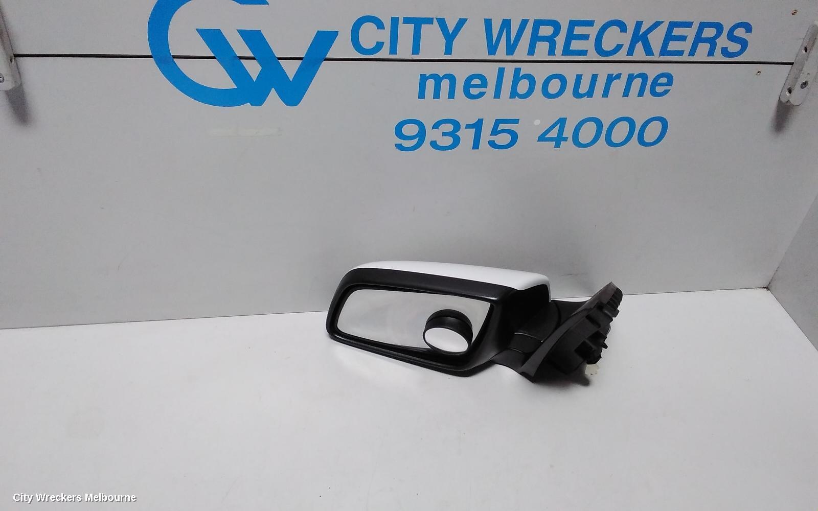 HOLDEN COMMODORE 2011 Left Door Mirror