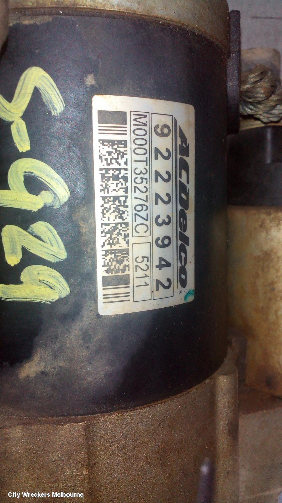 HOLDEN COMMODORE 2015 Starter