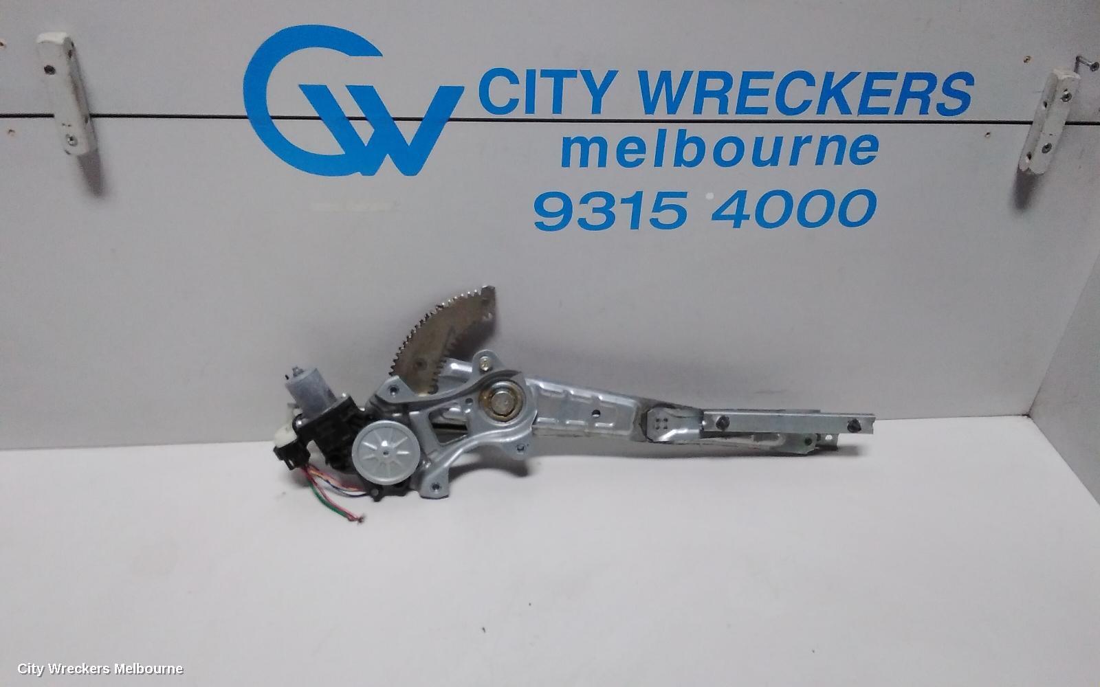 MITSUBISHI TRITON 2019 Right Front Window Reg/Motor