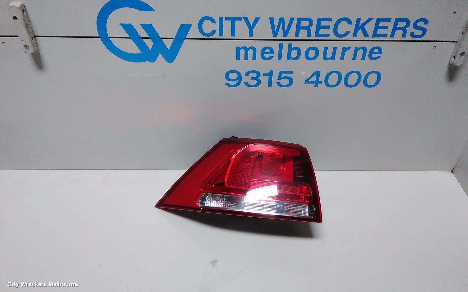 VOLKSWAGEN GOLF 2015 Left Taillight