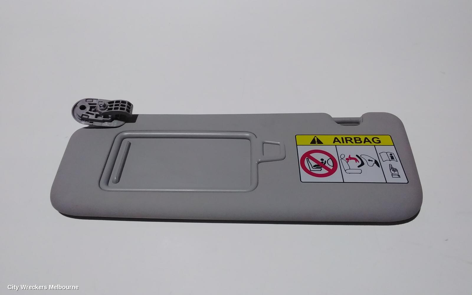 HYUNDAI I30 2019 Sunvisor