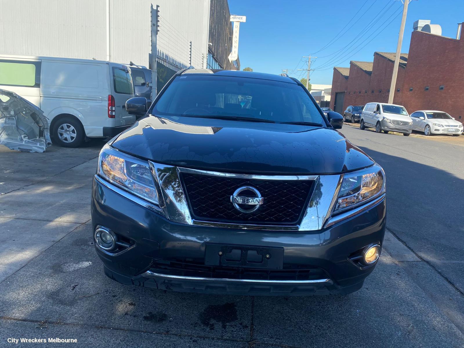 NISSAN PATHFINDER 2014 Left Front Door