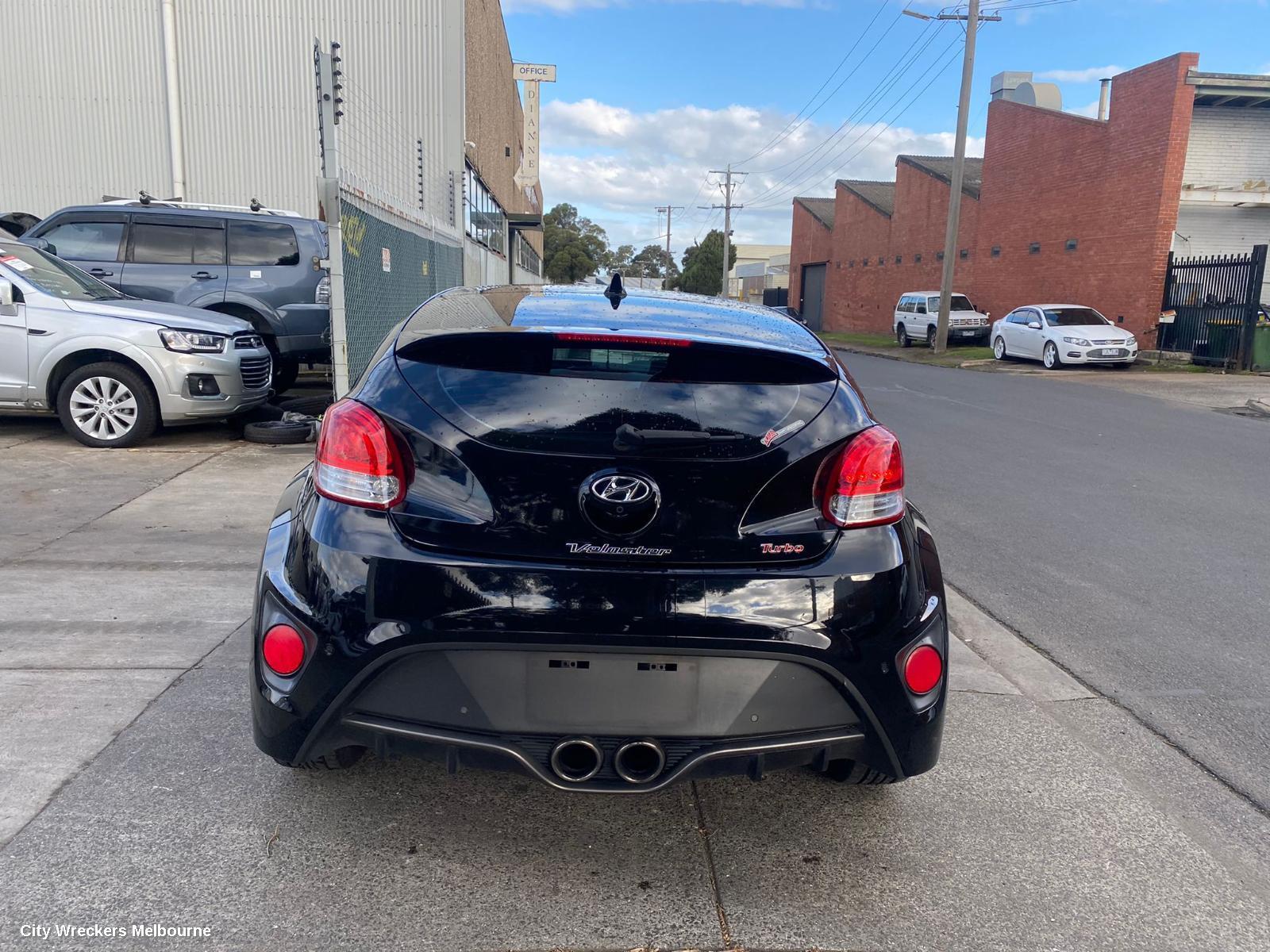 HYUNDAI VELOSTER 2014 Rear Bumper