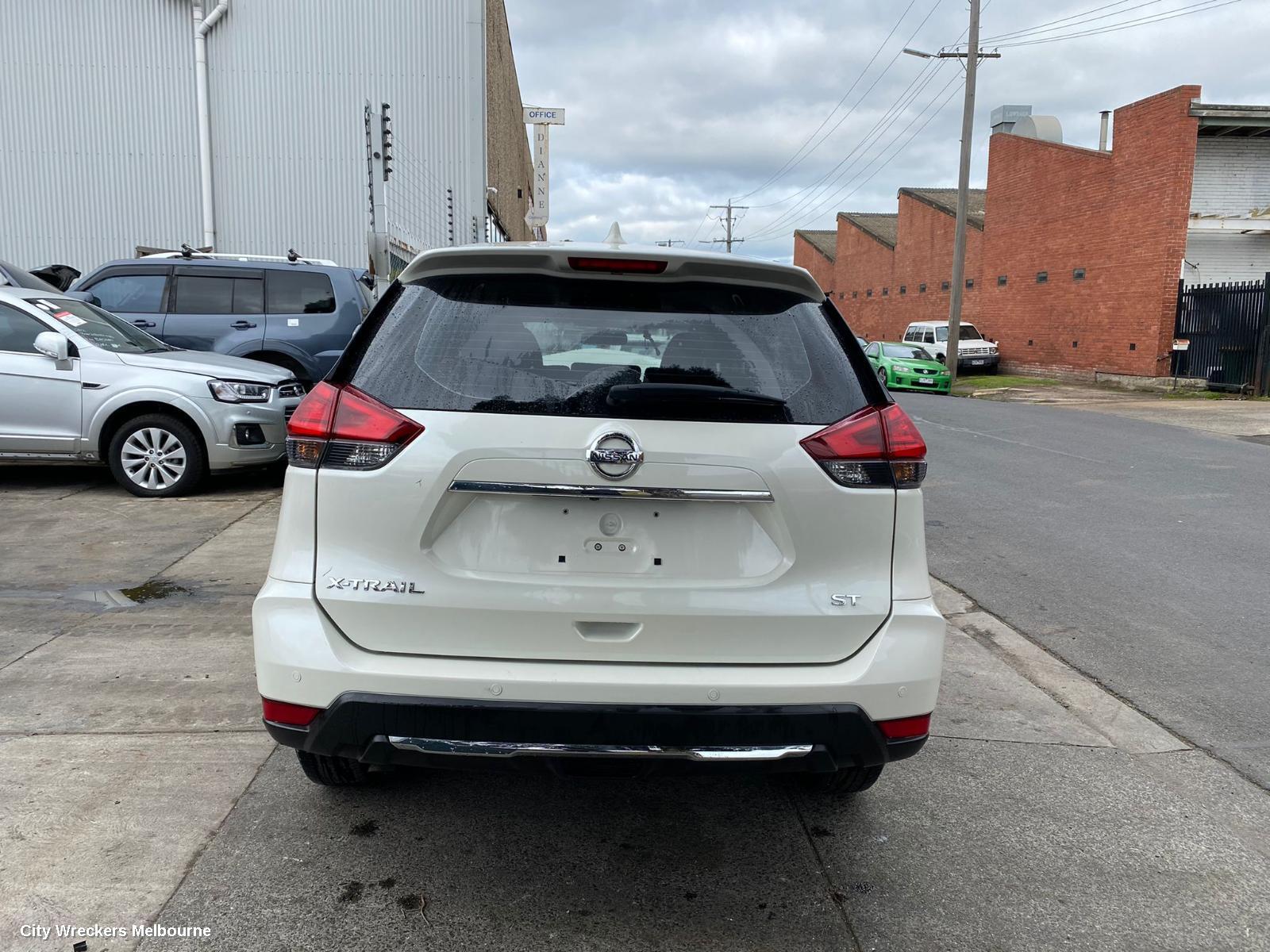 NISSAN XTRAIL 2018 Right Taillight