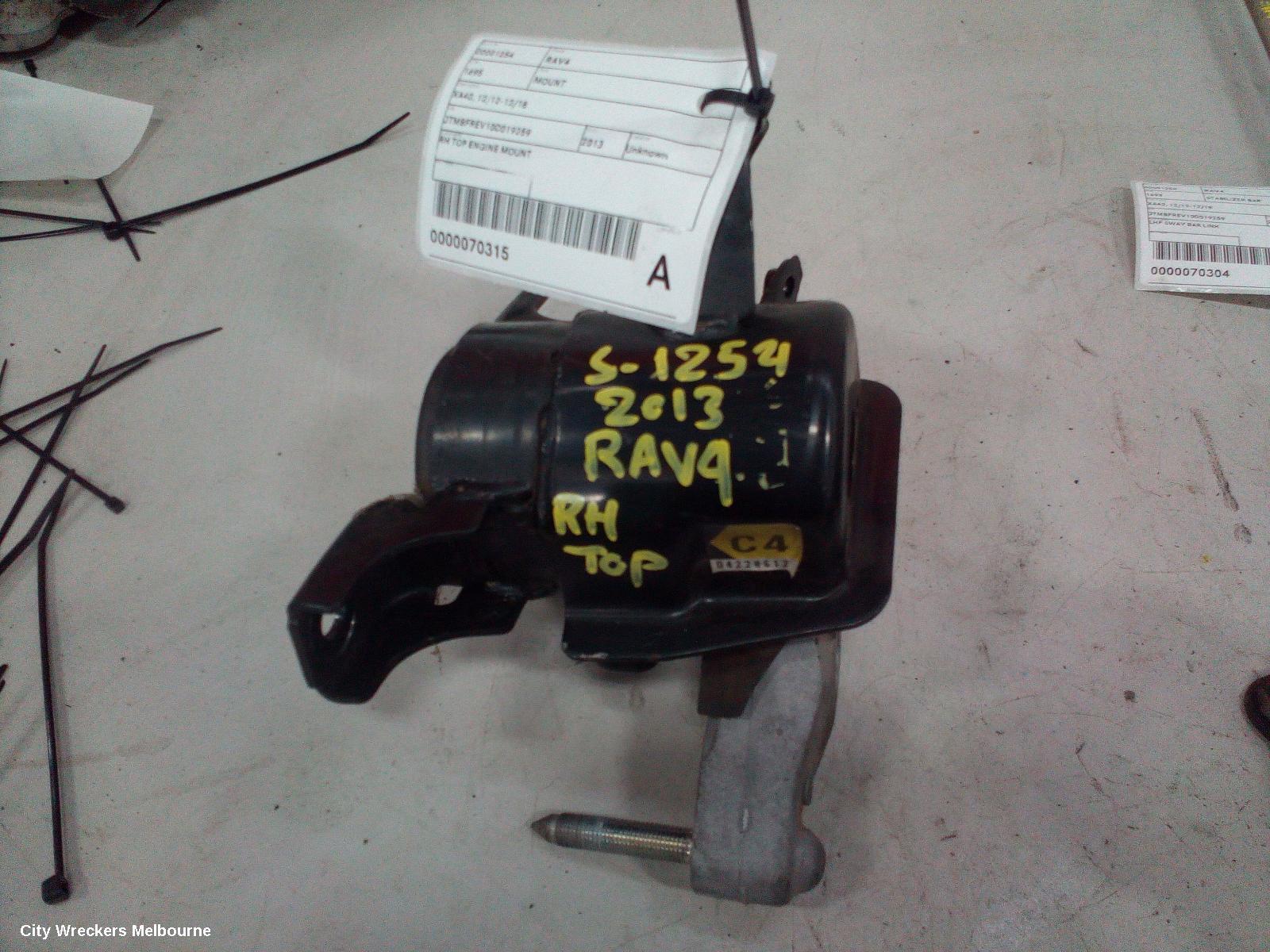 TOYOTA RAV4 2013 Mount