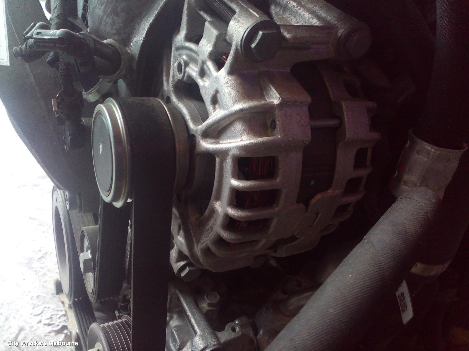 VOLKSWAGEN TIGUAN 2019 Alternator