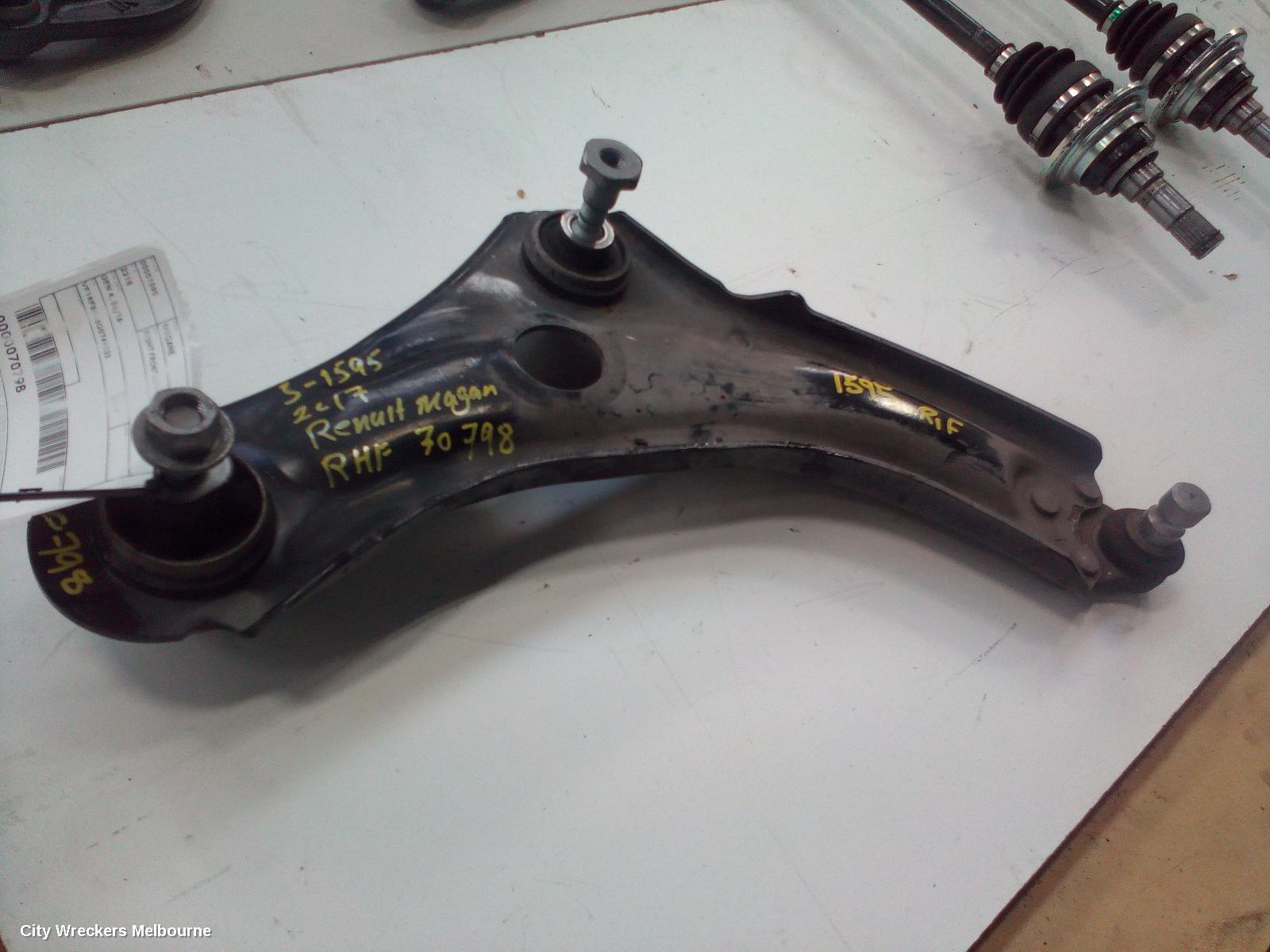 RENAULT MEGANE 2017 Right Front Lower Control Arm