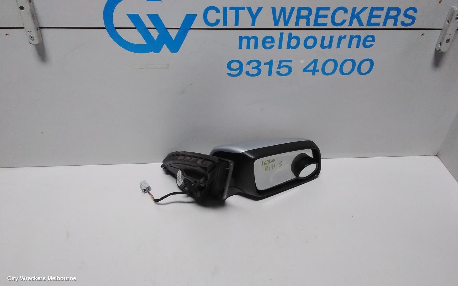 HOLDEN COMMODORE 2013 Right Door Mirror