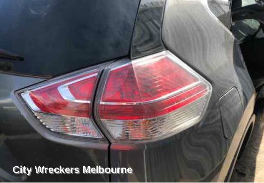 NISSAN XTRAIL 2015 Right Taillight