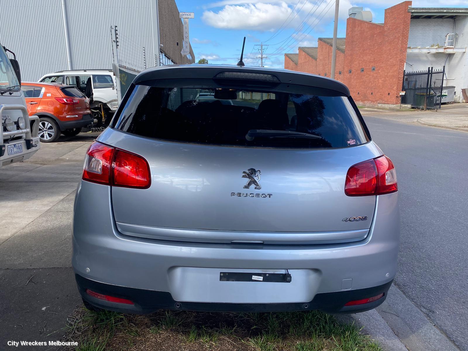 PEUGEOT 4008 2012 Rear Garnish