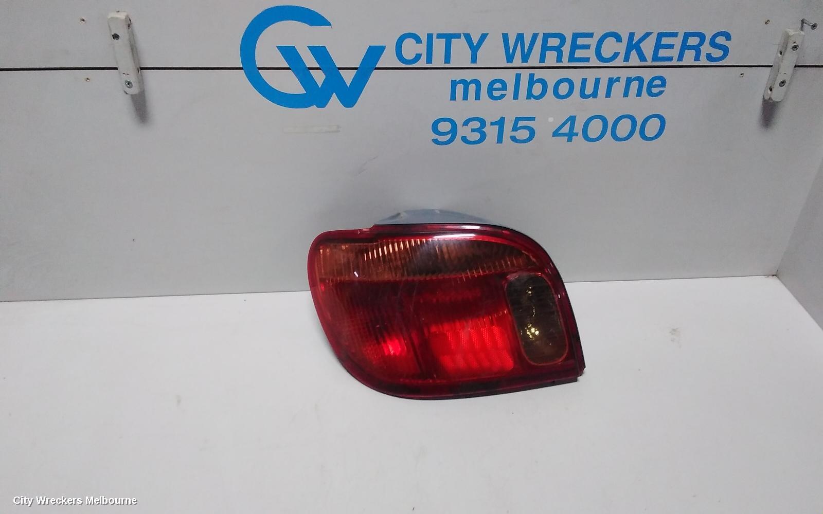 TOYOTA ECHO 2002 Left Taillight