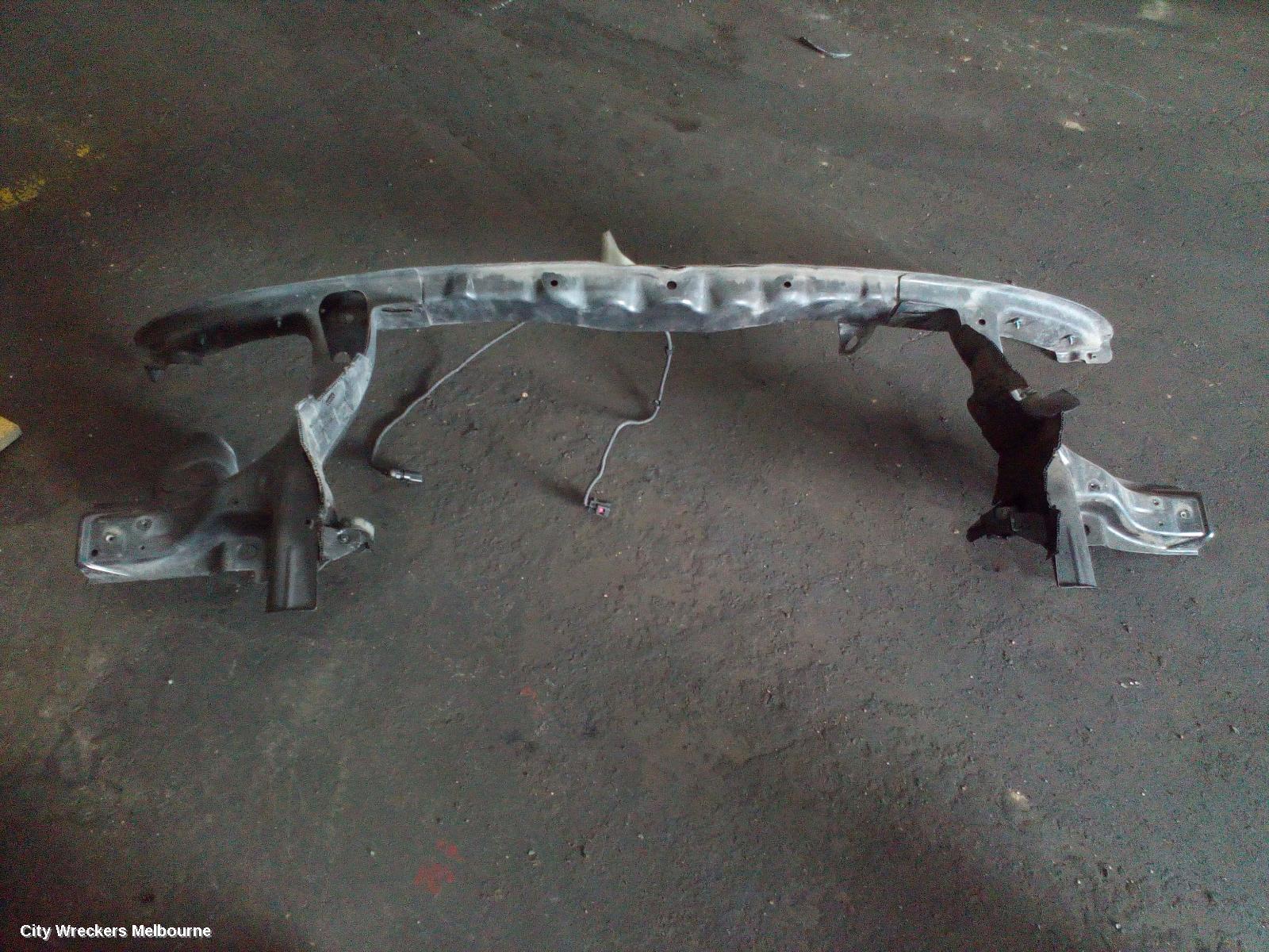 VOLKSWAGEN TRANSPORTER 2007 Radiator Support