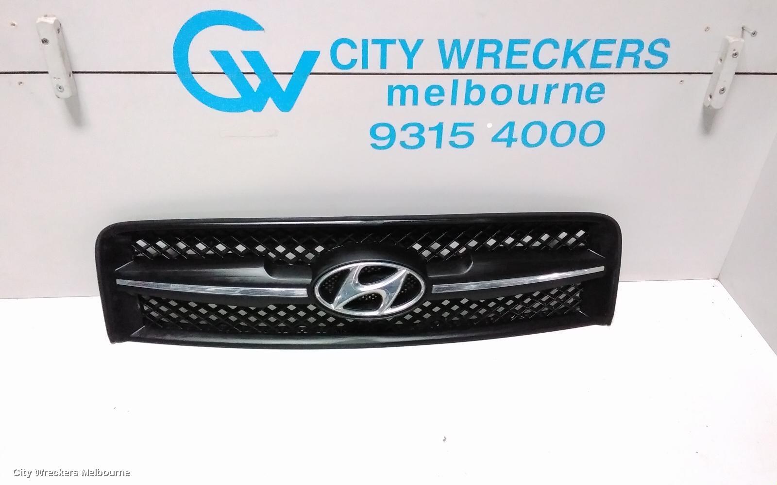 HYUNDAI TUCSON 2006 Grille