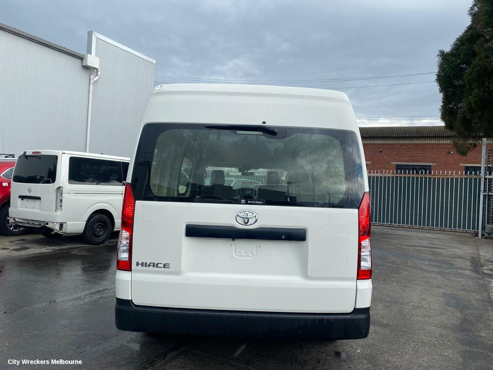 TOYOTA HIACE 2020 RIGHT_REAR_DOOR_SLIDING