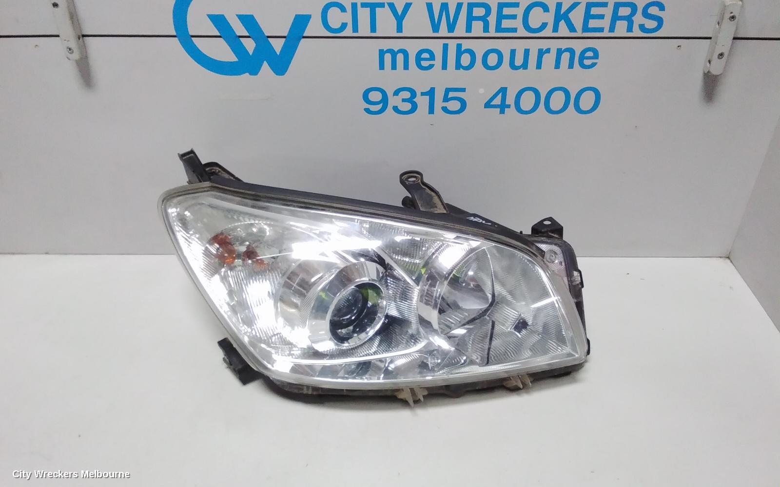 TOYOTA RAV4 2010 Right Headlamp