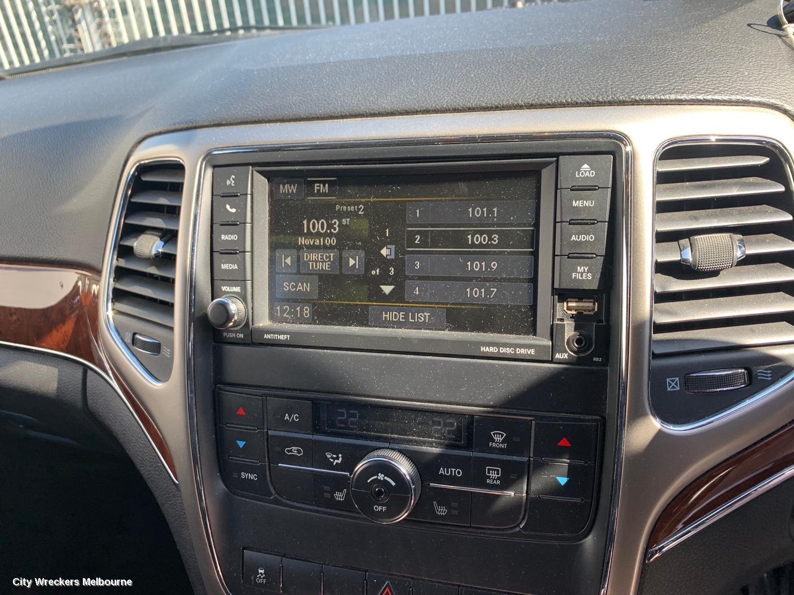 JEEP GRANDCHEROKEE 2013 Radio/Cd/Dvd/Sat/Tv