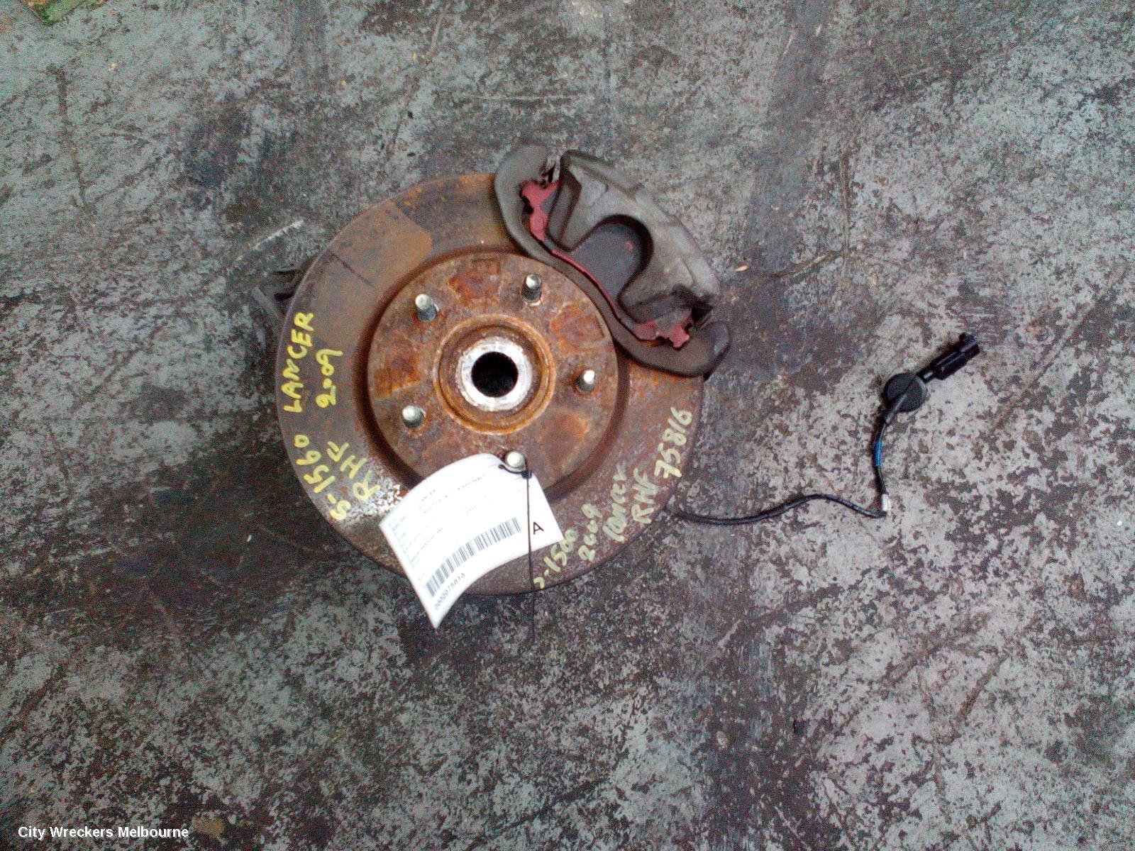 MITSUBISHI LANCER 2009 Right Front Hub Assembly