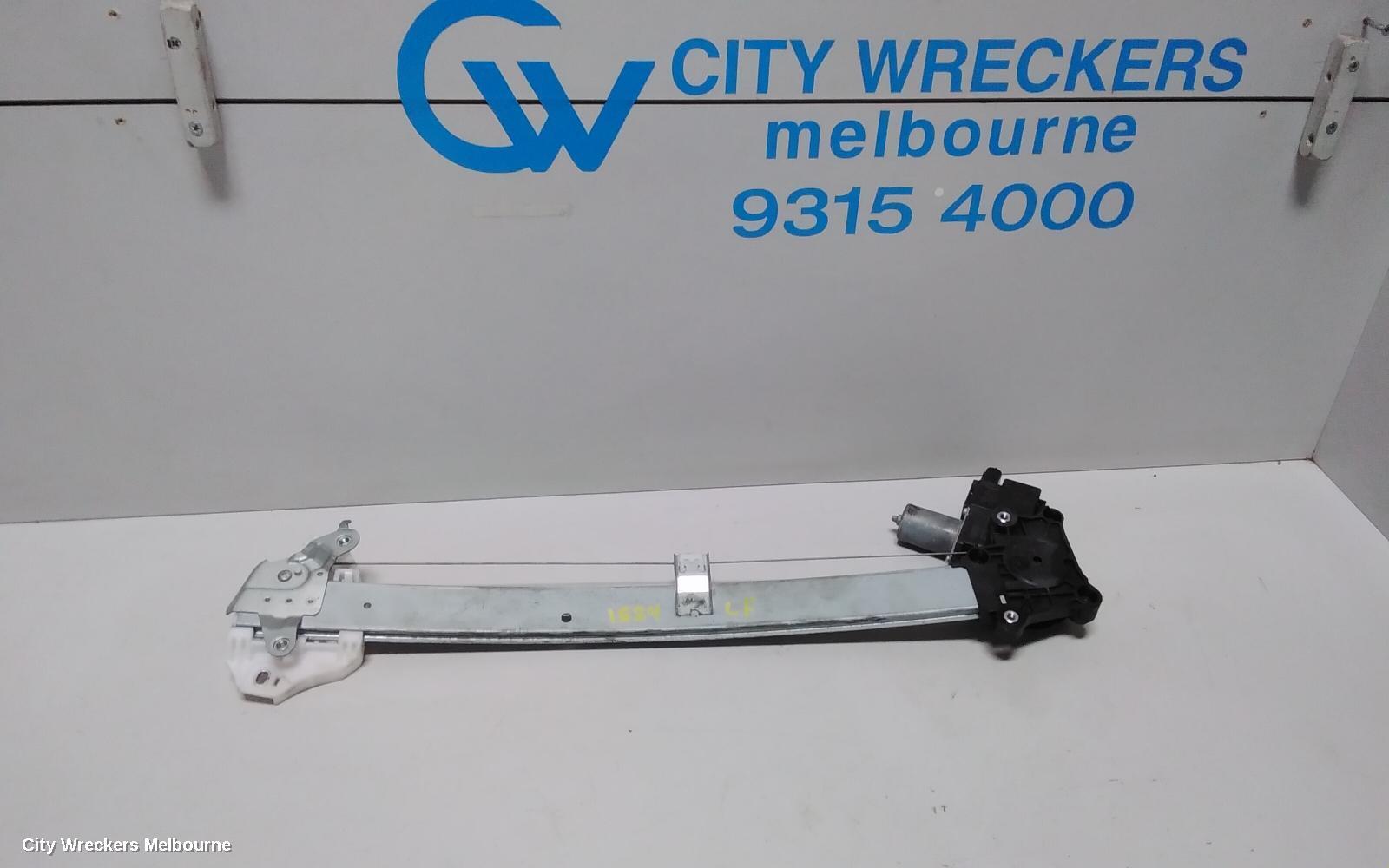 SUBARU IMPREZA 2017 Left Front Window Reg/Motor