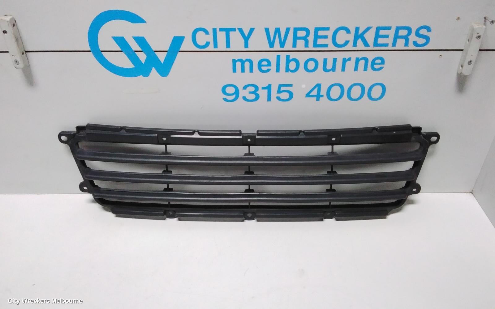 PEUGEOT 4008 2013 Grille