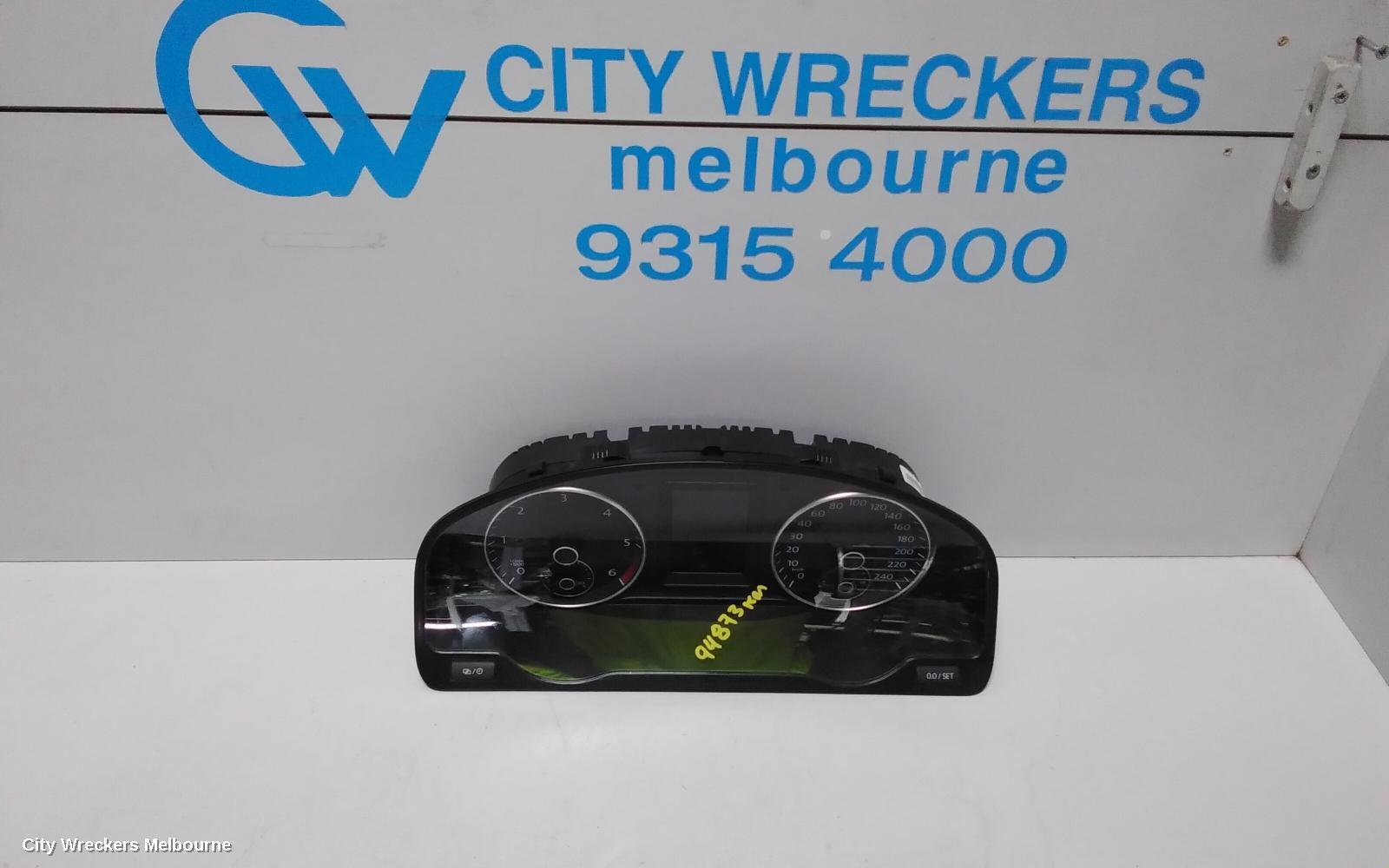 VOLKSWAGEN TRANSPORTER 2014 Instrument Cluster