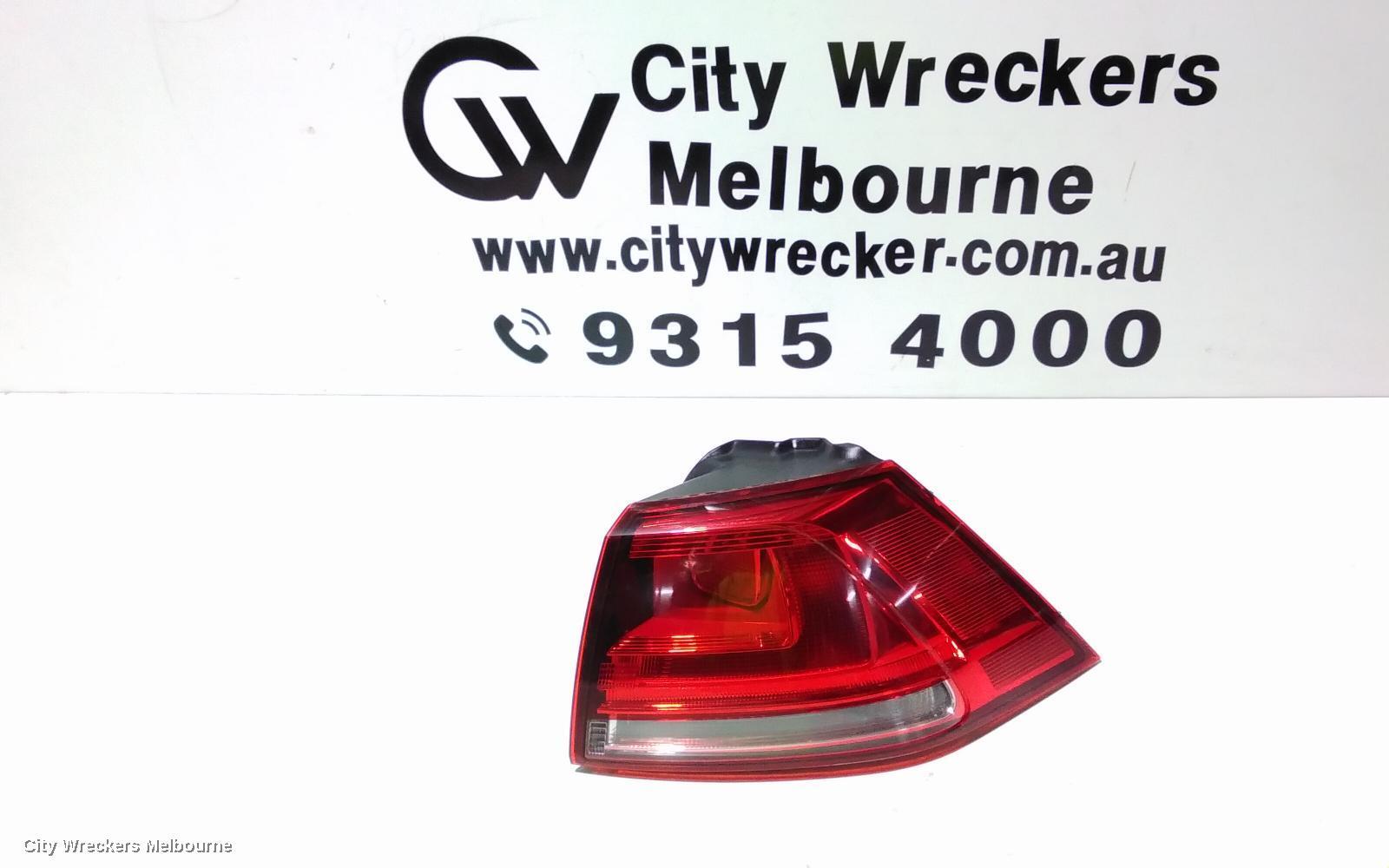 VOLKSWAGEN GOLF 2014 Right Taillight