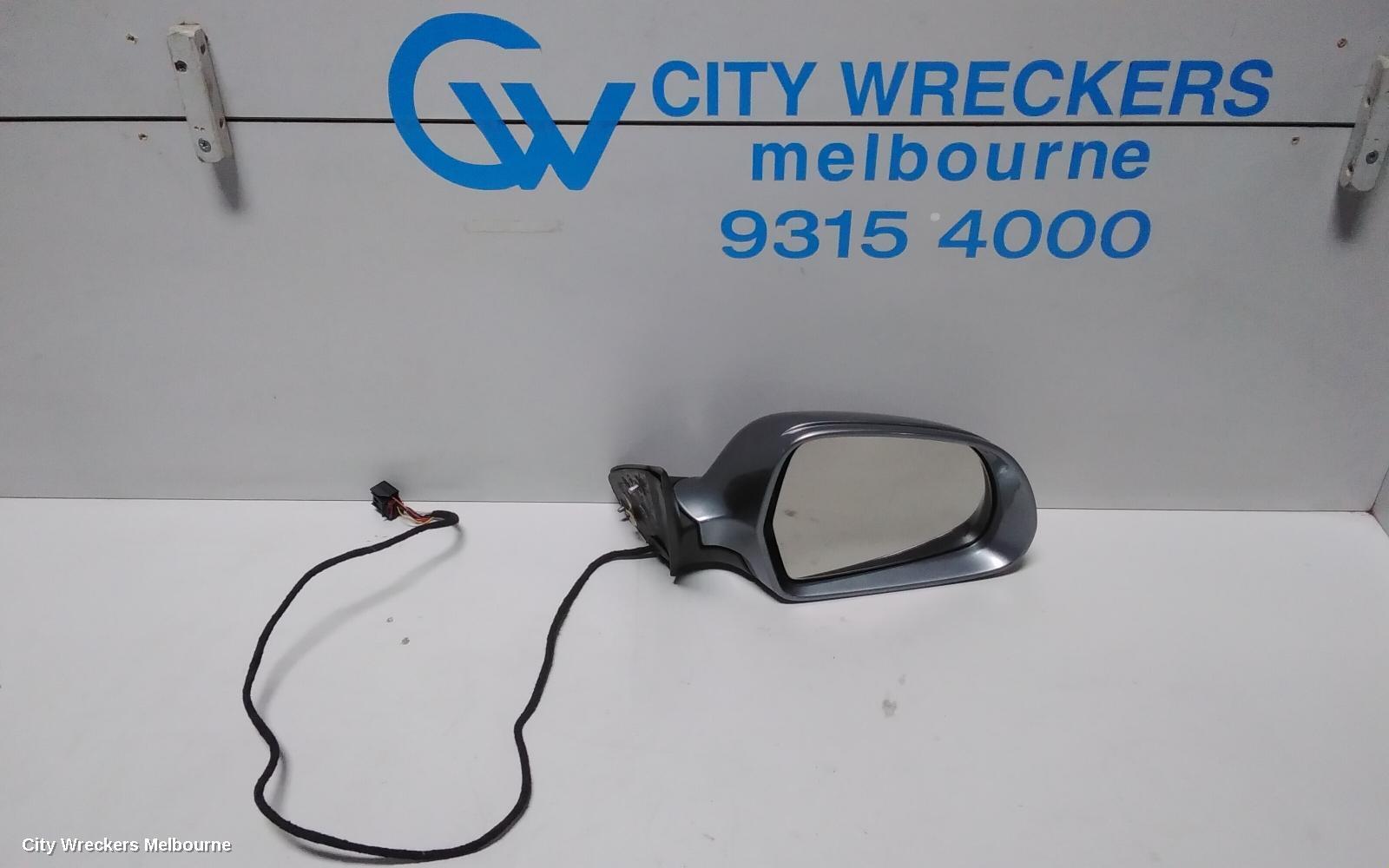 SKODA OCTAVIA 2013 Right Door Mirror