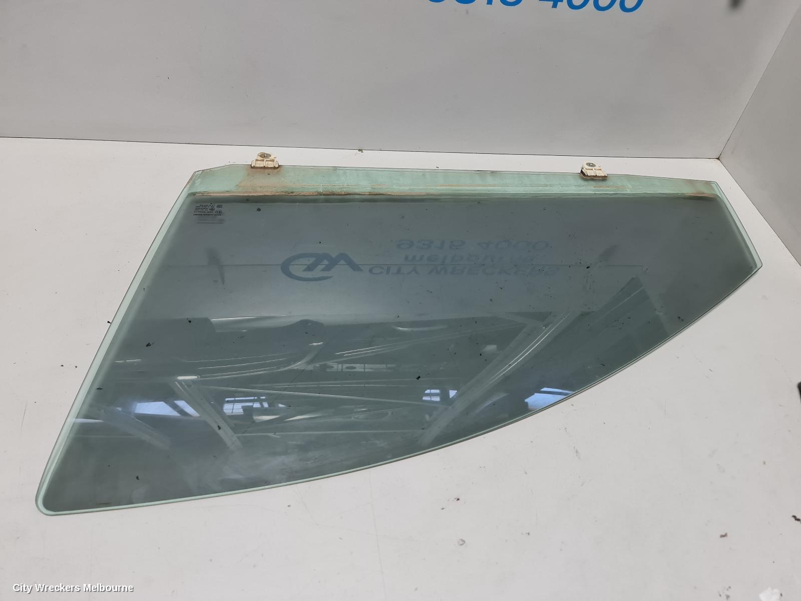 MITSUBISHI TRITON 2017 Left Front Door Window