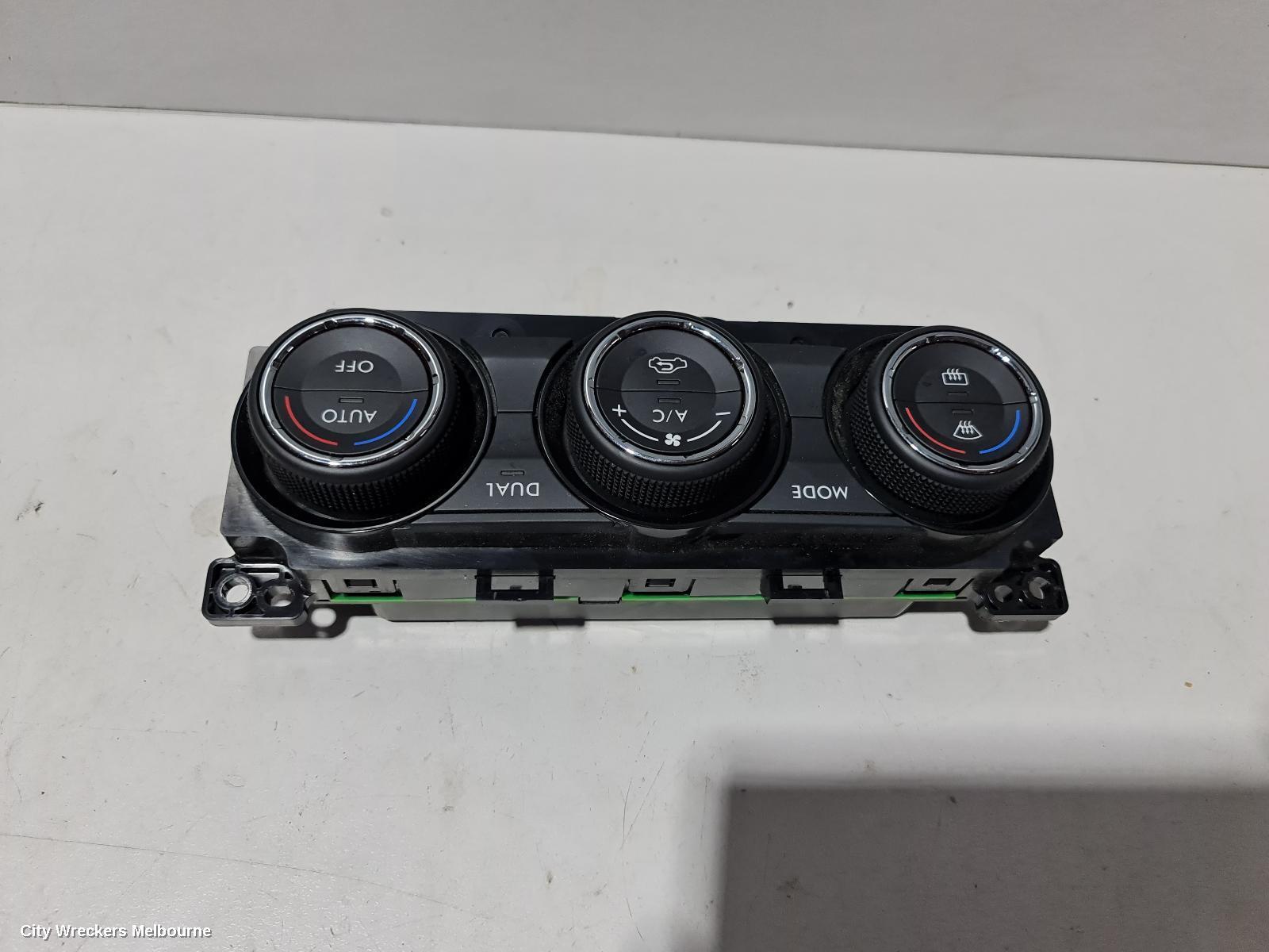 SUBARU XV 2013 Heater/Ac Controls