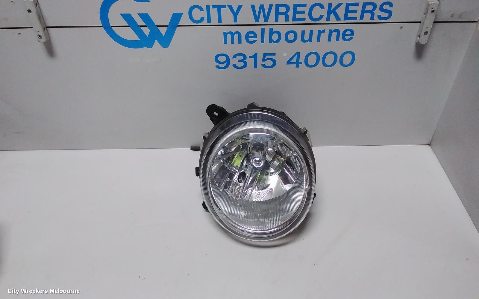 JEEP PATRIOT 2016 Right Headlamp