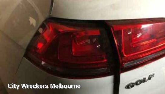 VOLKSWAGEN GOLF 2016 Left Taillight