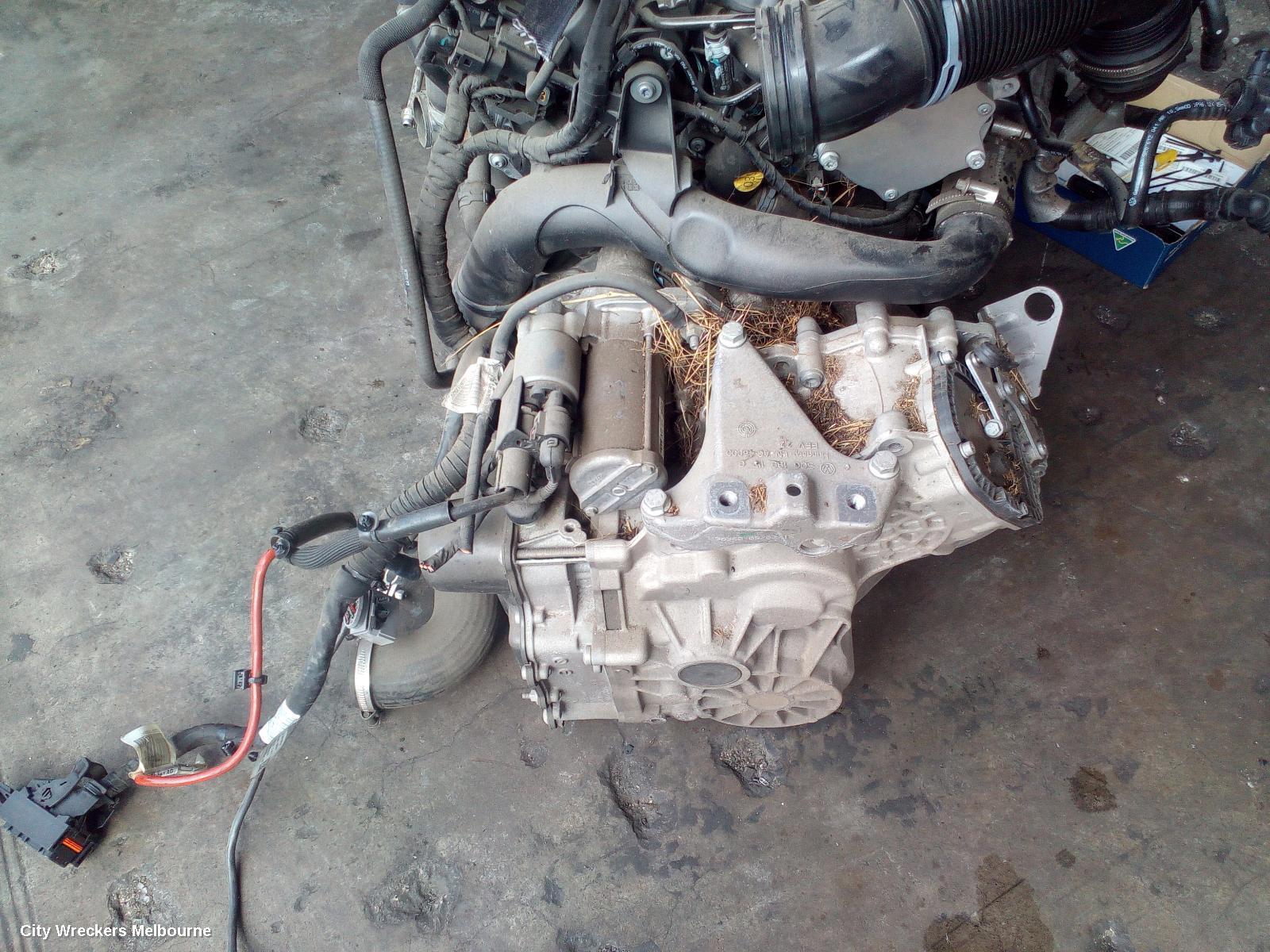 VOLKSWAGEN PASSAT 2017 Trans/Gearbox