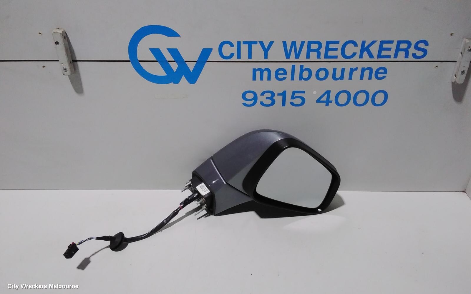 HOLDEN TRAX 2019 Right Door Mirror