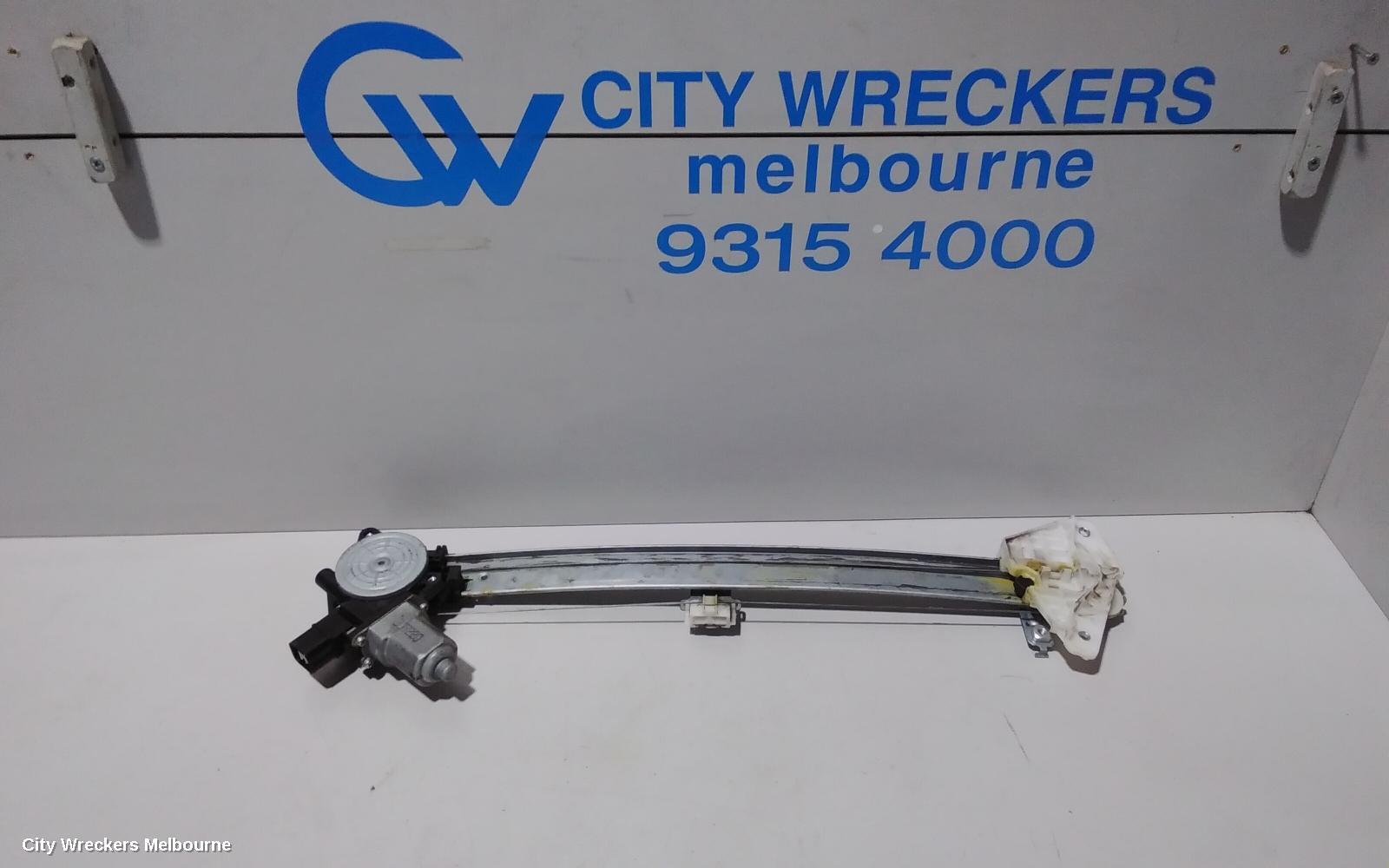 SUBARU XV 2013 Right Front Window Reg/Motor