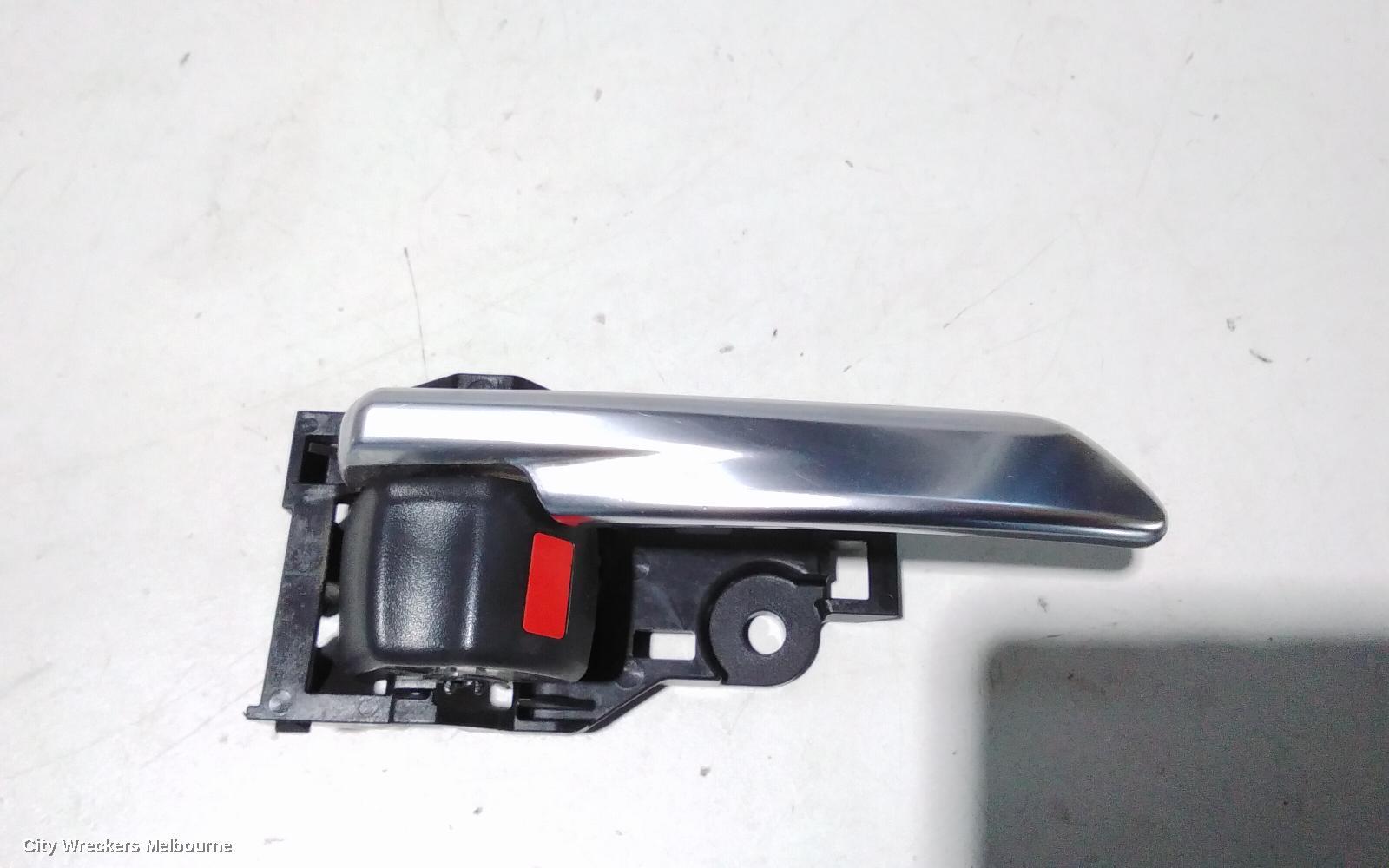 TOYOTA CAMRY 2018 Door Handle