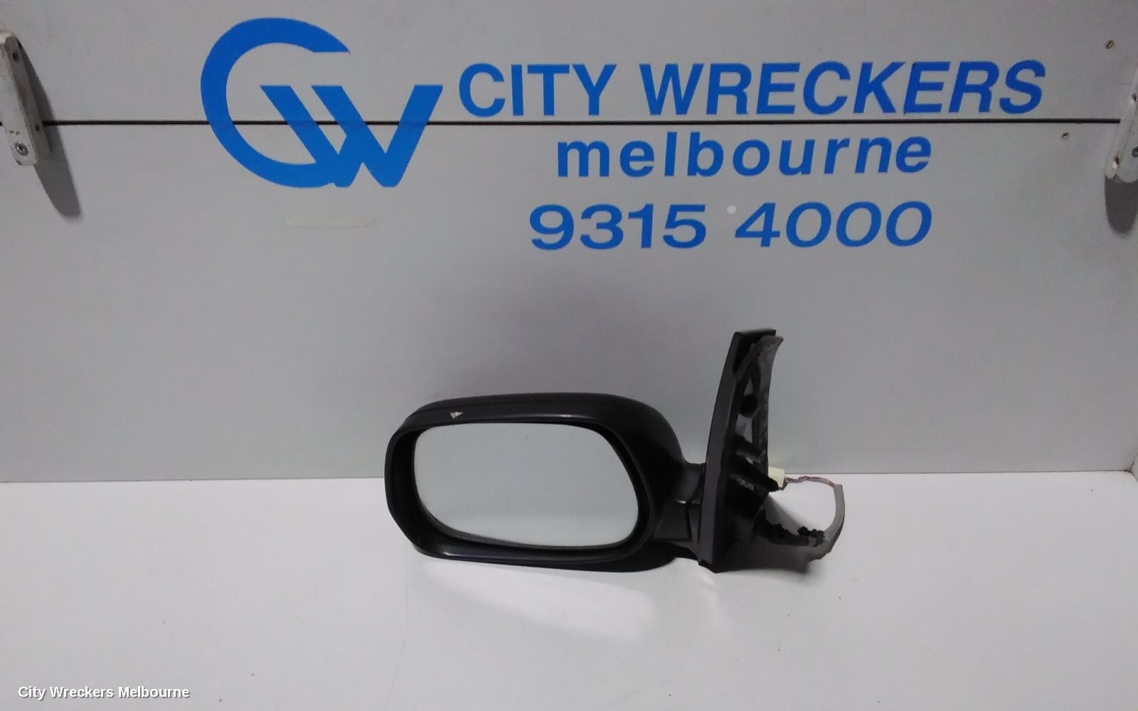 TOYOTA AVENSIS 2002 Left Door Mirror