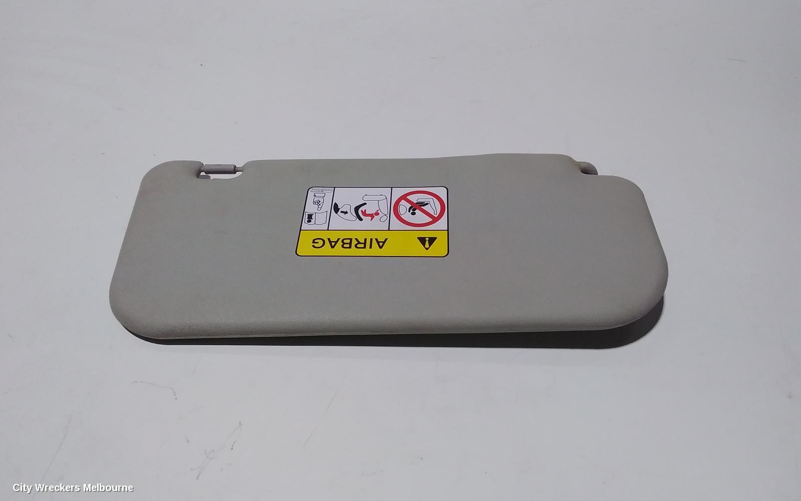 MITSUBISHI TRITON 2018 Sunvisor