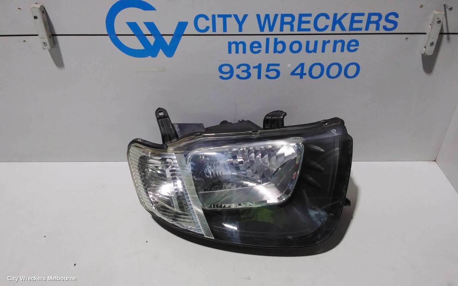 MITSUBISHI TRITON 2009 Right Headlamp