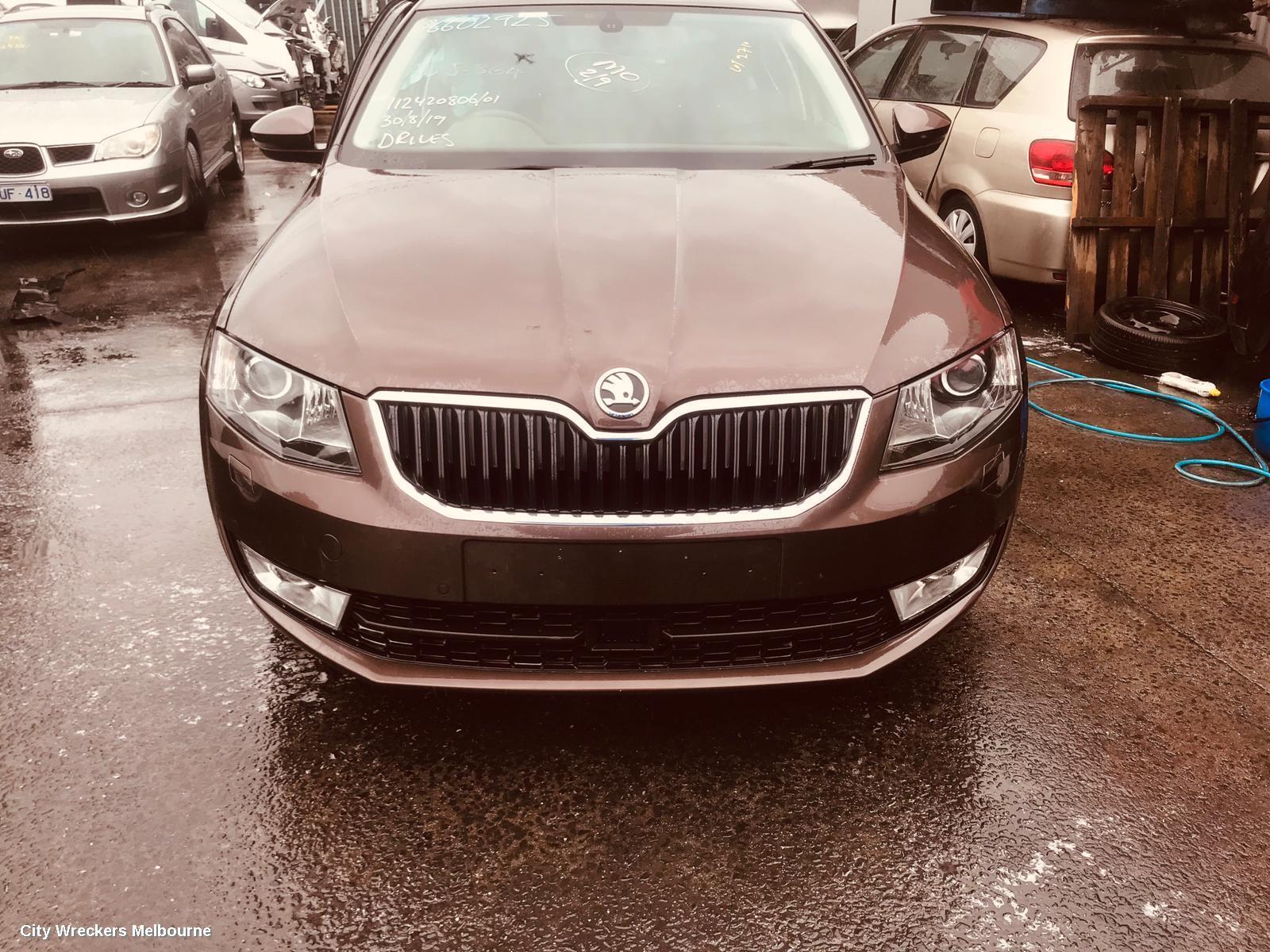 SKODA OCTAVIA 2014 Alternator