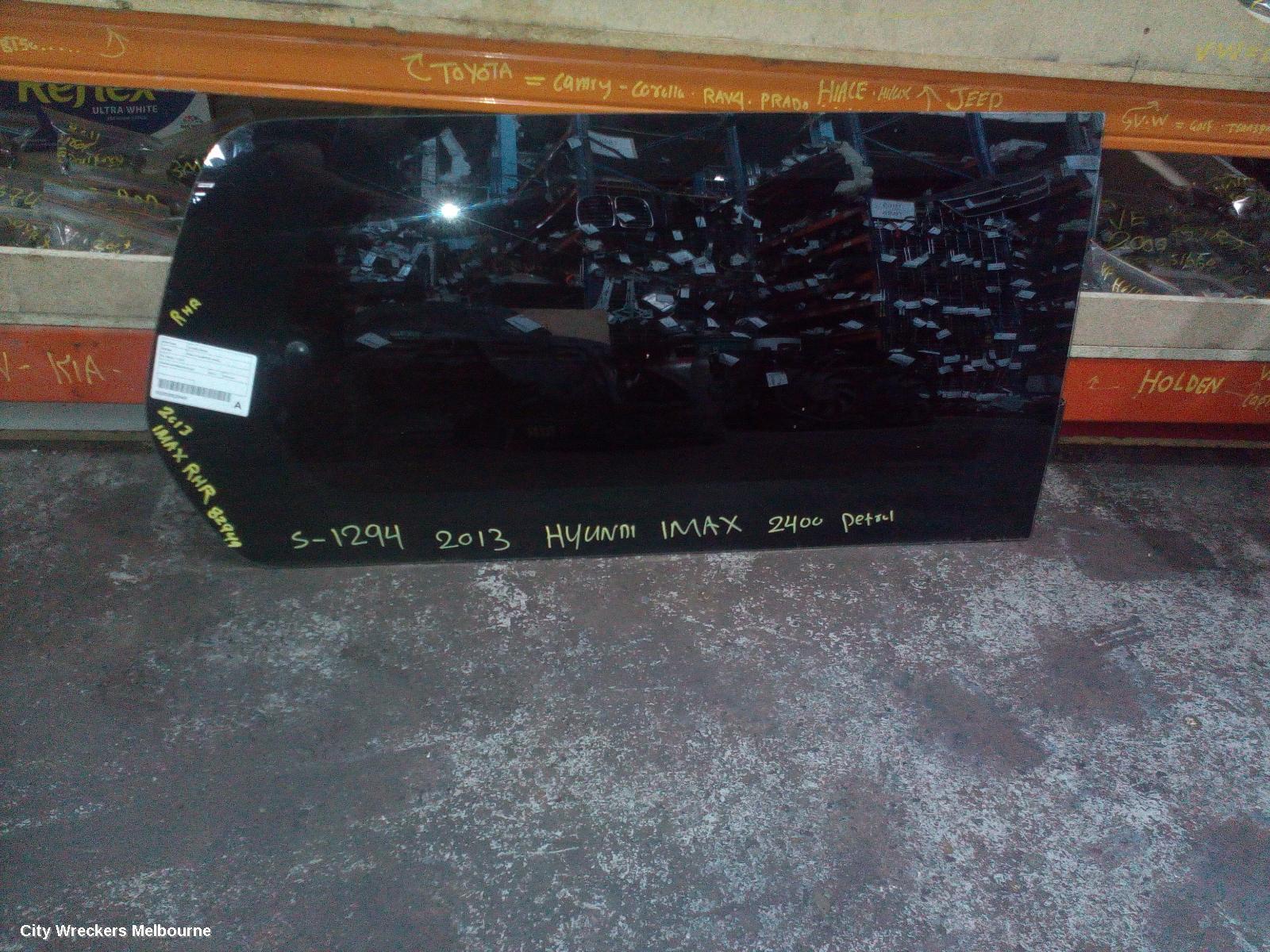 HYUNDAI ILOAD/IMAX 2013 Right Quarter Panel