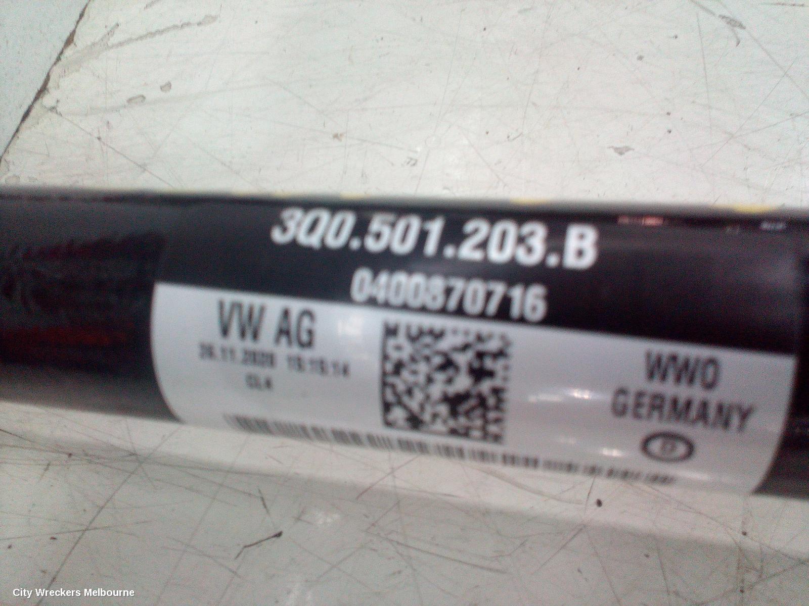 VOLKSWAGEN TIGUAN 2021 Left Driveshaft