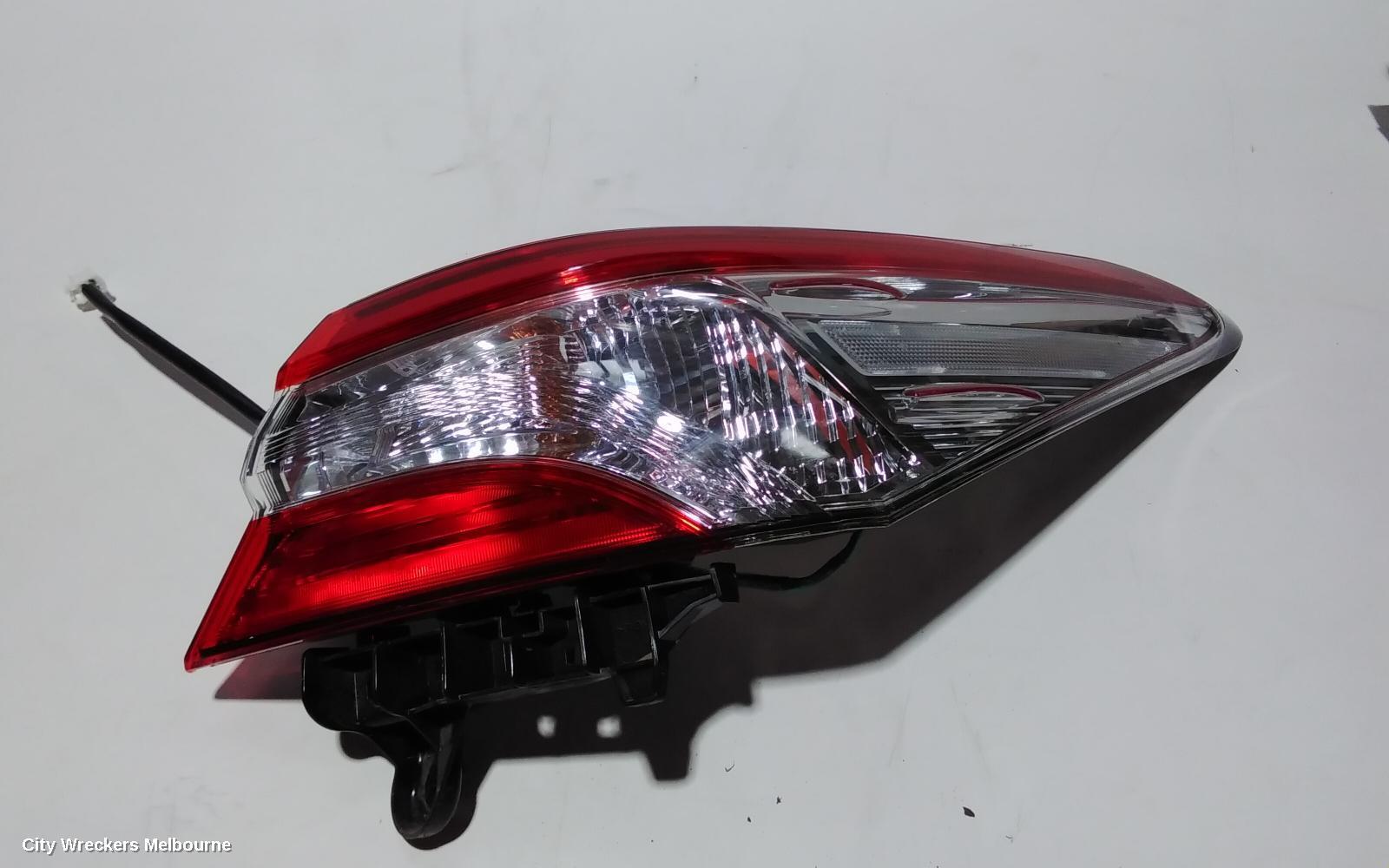 TOYOTA CAMRY 2020 Right Taillight