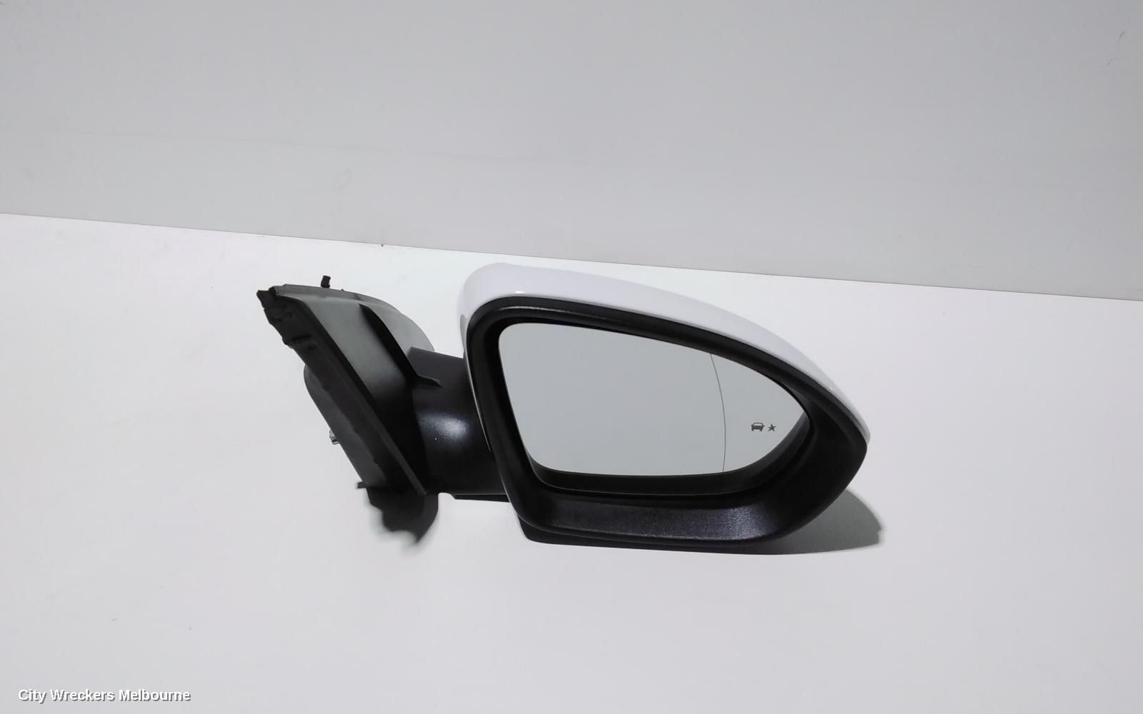 HOLDEN COMMODORE 2020 Right Door Mirror